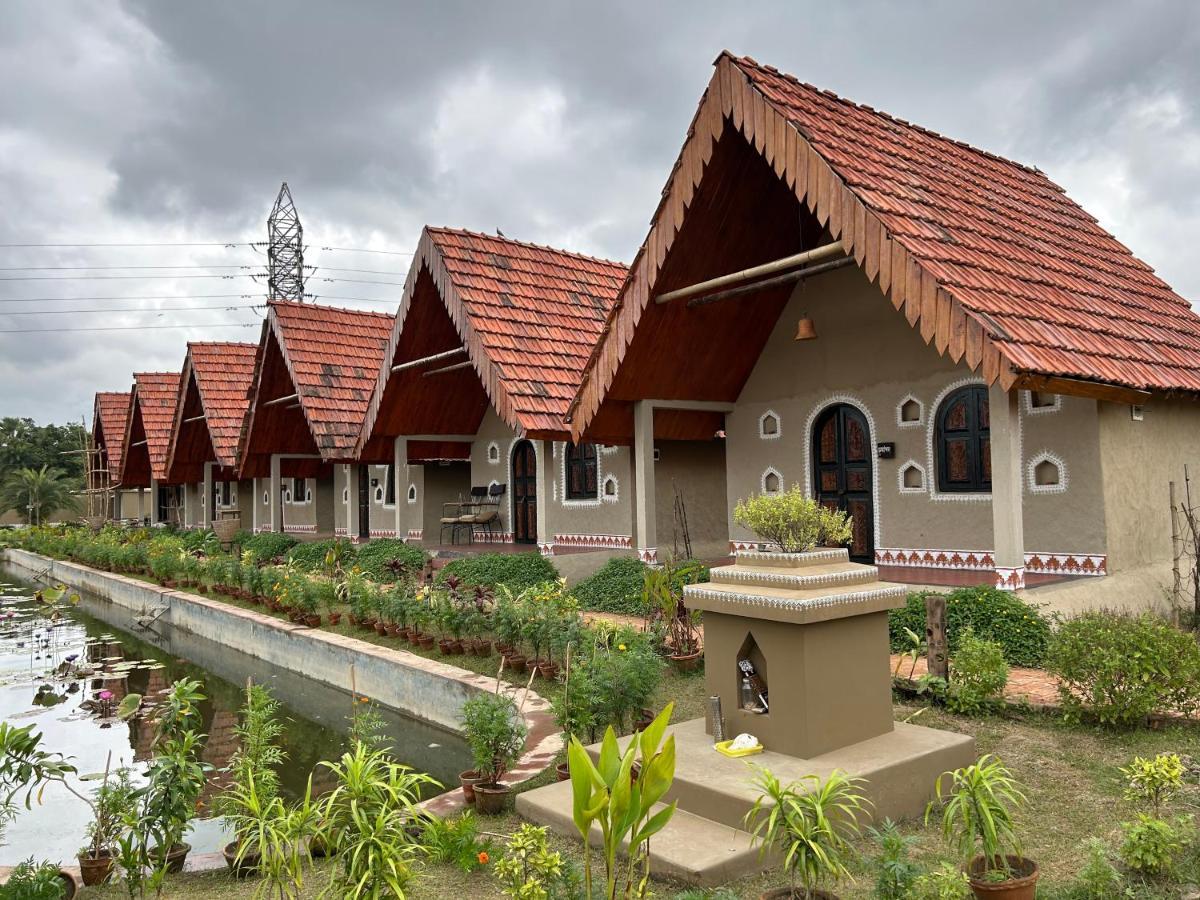 Arshinagar Shilpogram Hotel Kolkata Luaran gambar